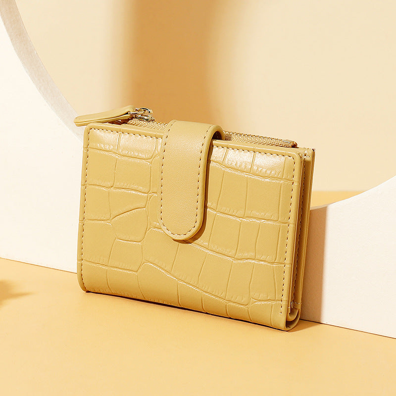 Compact zip wallet