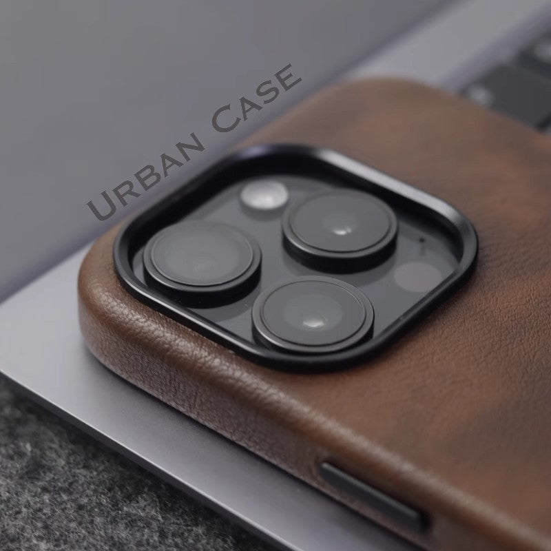 Slim magnetic phone case, front and back view